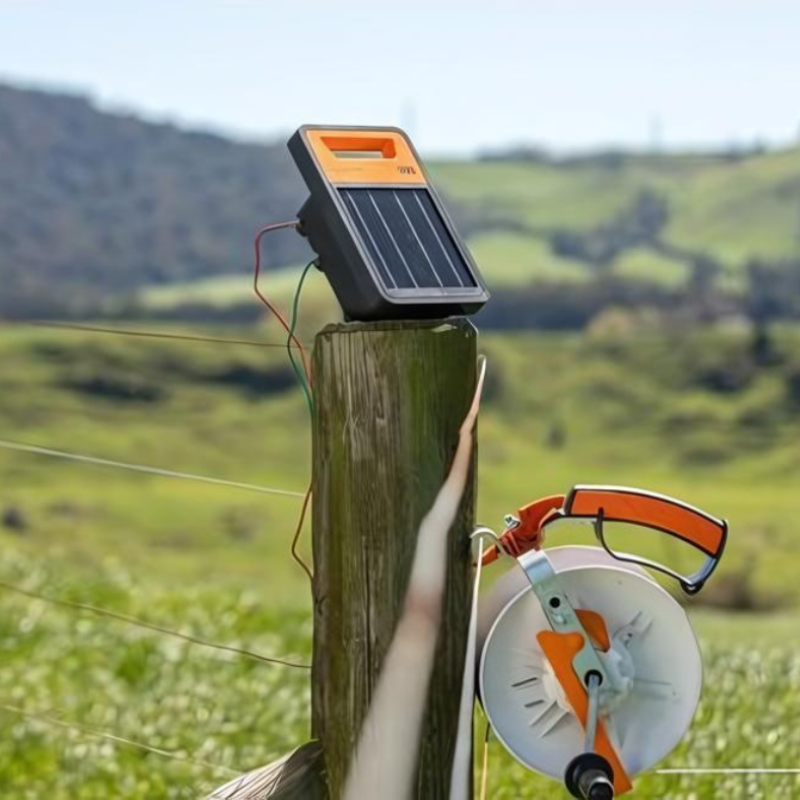 Gallagher S30 Lithium Solar Fence Energizer